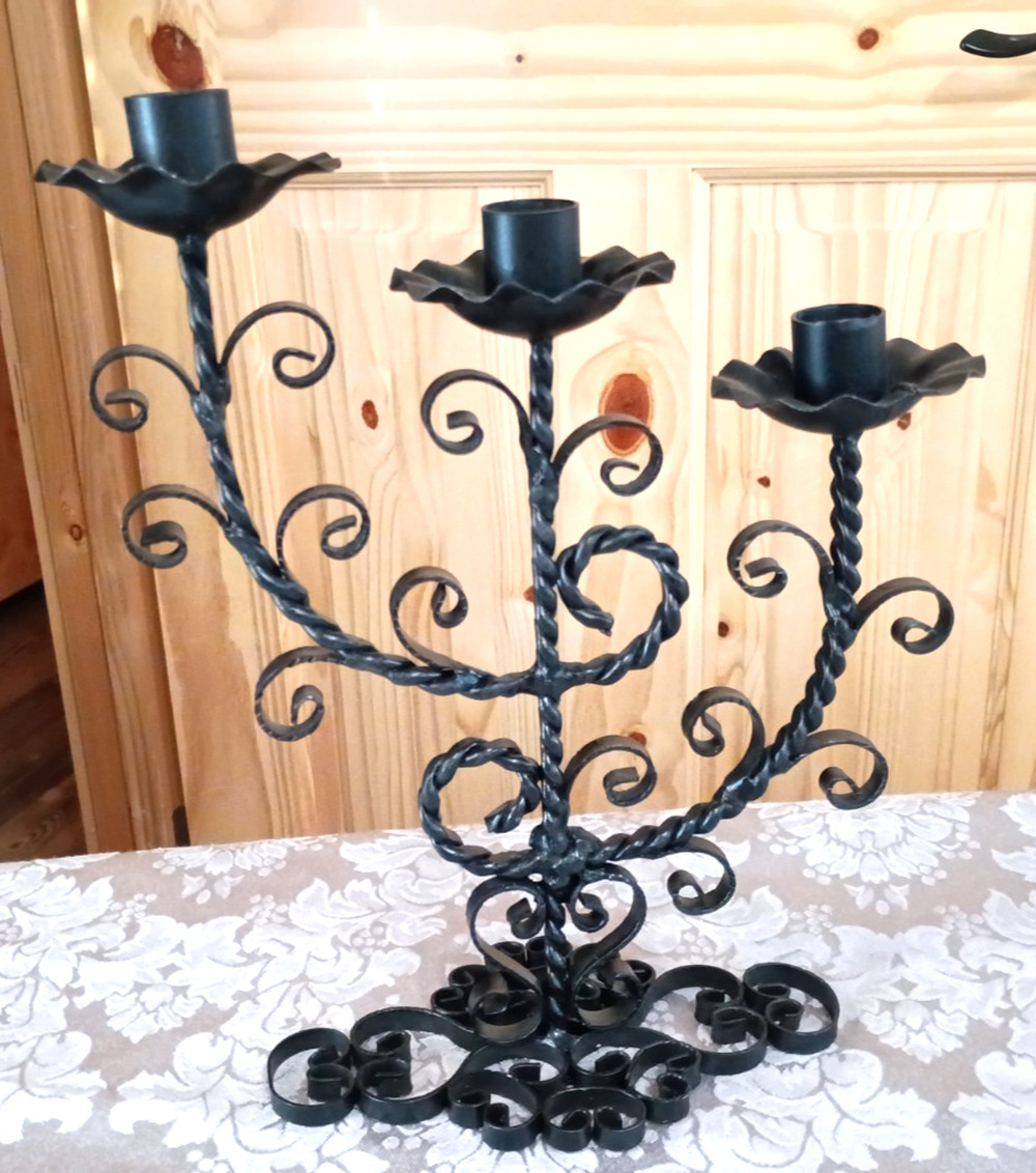 VTG Black Wrought Iron Metal Twisted Scroll 3-Arm Candelabra 9x11